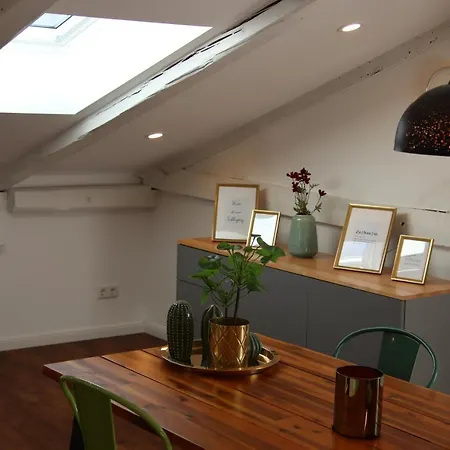 Apartamento Altes Bahnhofsvorsteherhaus Oben *
